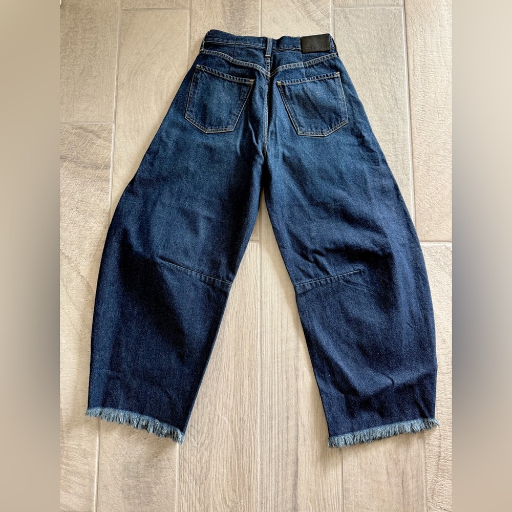 Citizens Of Humanity Blue Denim Horseshoe Wide-Leg Frayed Jeans - Picture 6 of 7